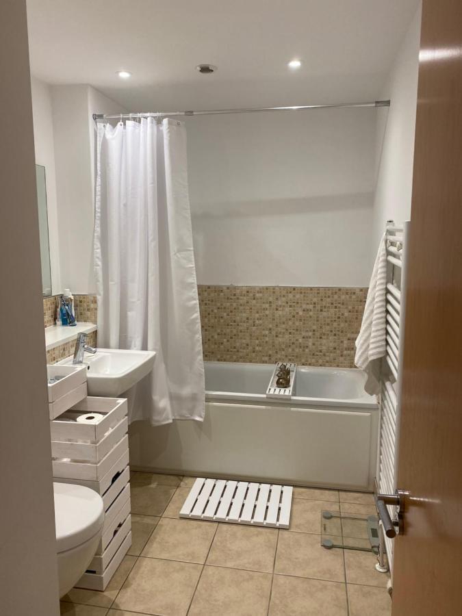 Riverside Townhouse, Only 20 Minutes From Brighton And Worthing 滨海索尔海姆 外观 照片